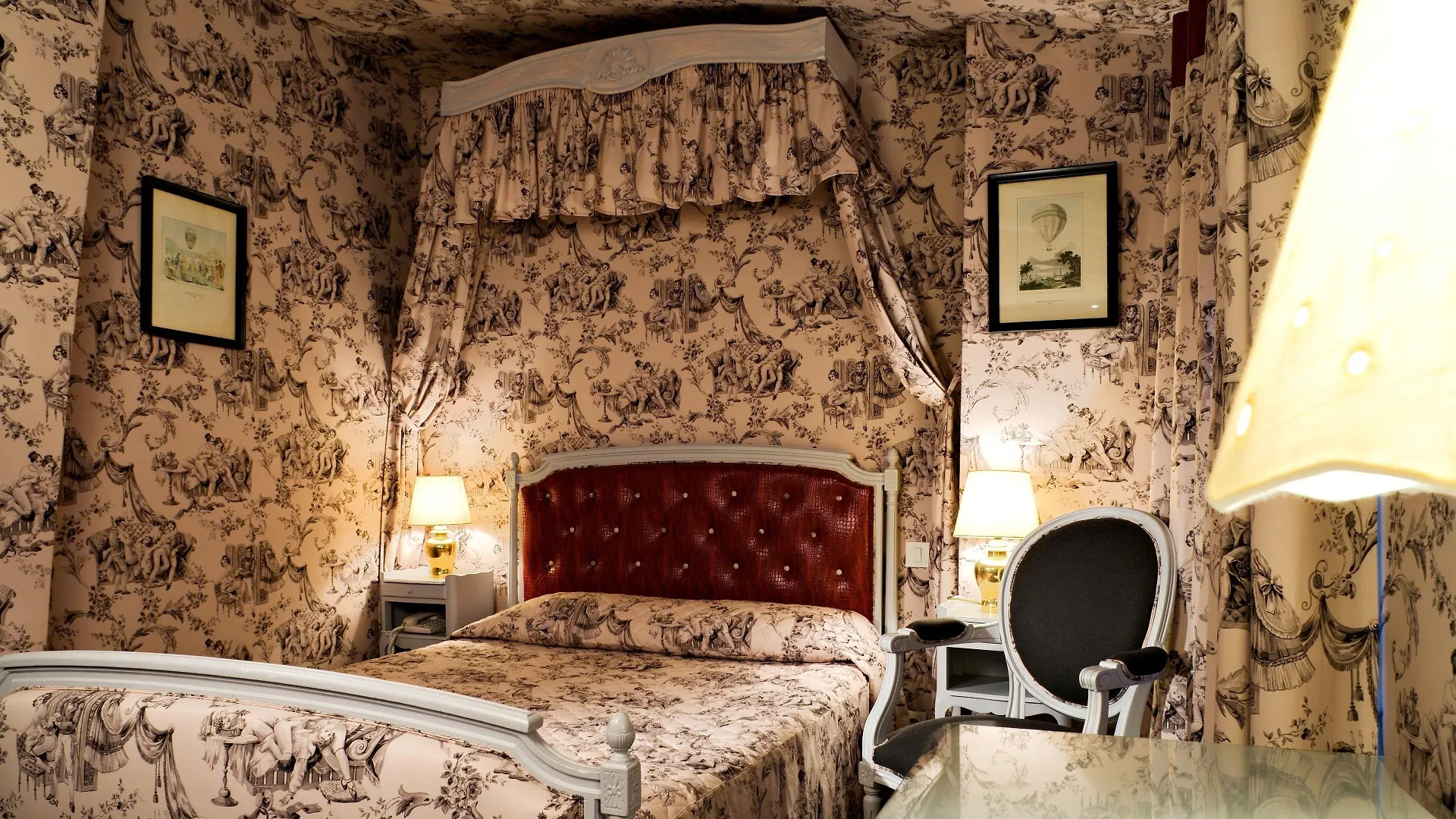 Ze Hotell